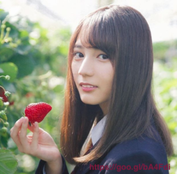 小坂菜緒の水着画像?大阪出身の美人すぎるアイドルの素顔は?
